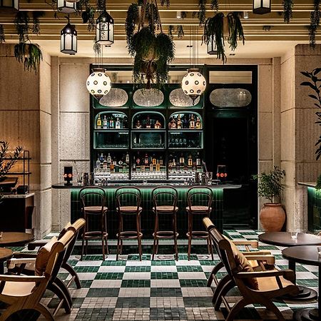 Four Seasons Hotel Doha Eksteriør bilde The Bar at The Standard London