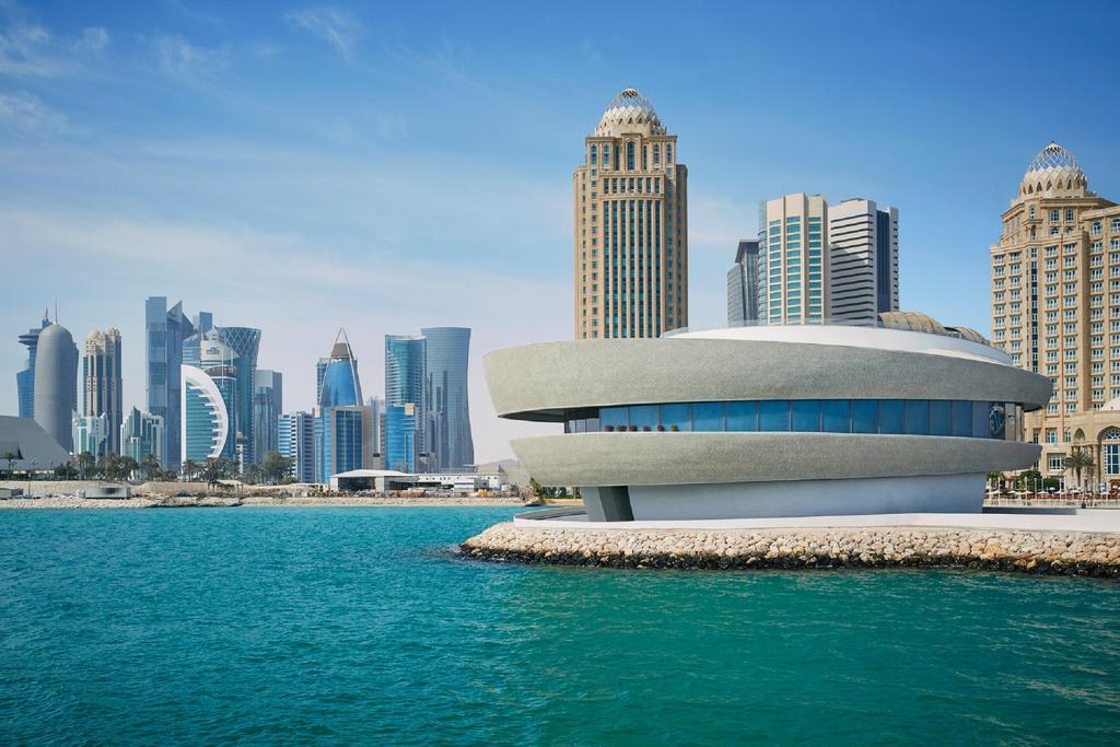 Four Seasons Hotel Doha Eksteriør bilde Qatar National Convention Center